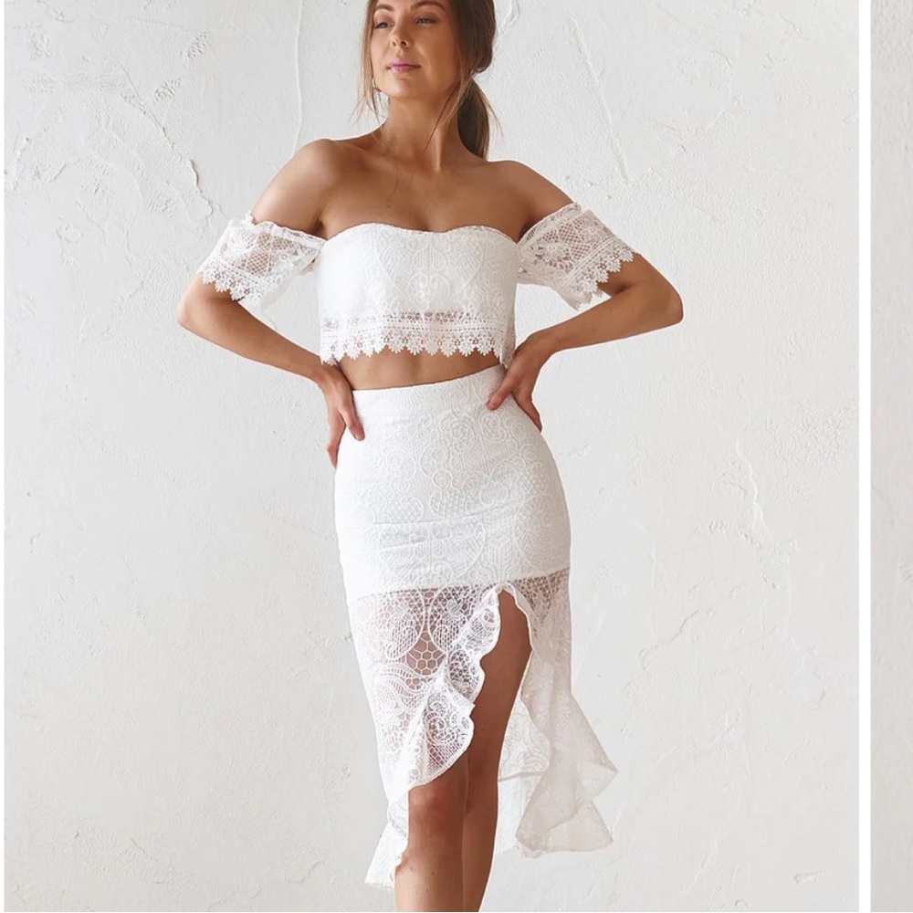 Beautiful Never worn skirt set!!
